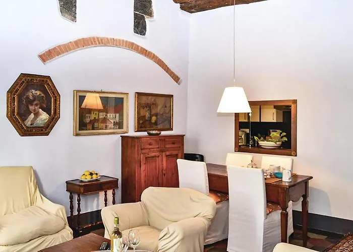 Casa Camuri - 2 Bedrooms, 2 Bathrooms ليفانتو